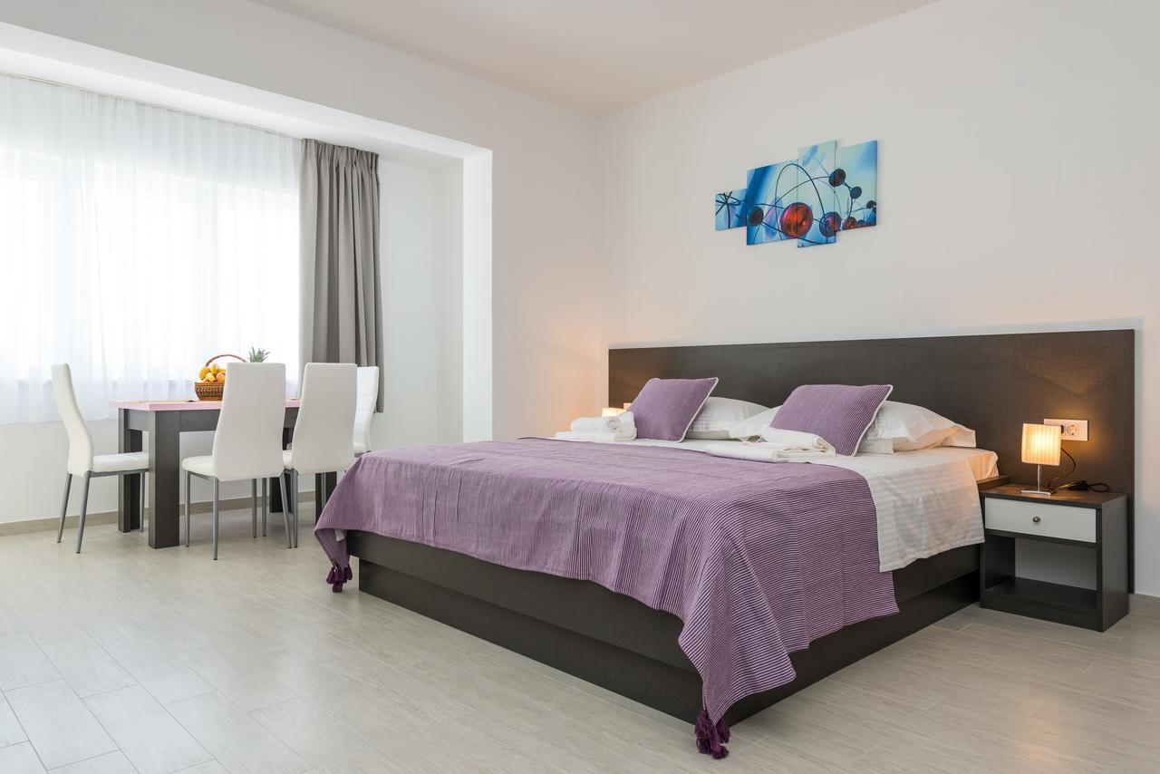 Apartments Villa Kabalero Груда Экстерьер фото
